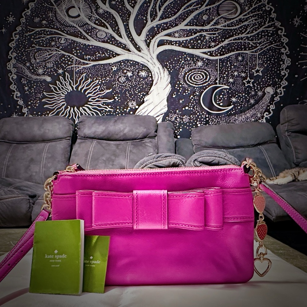 Y2K Kate Spade pink soft leather Fuchsia Crossbody Bag with strawberry keychain - Picture 14 of 17